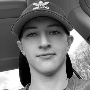 Meet your Posher, Corey